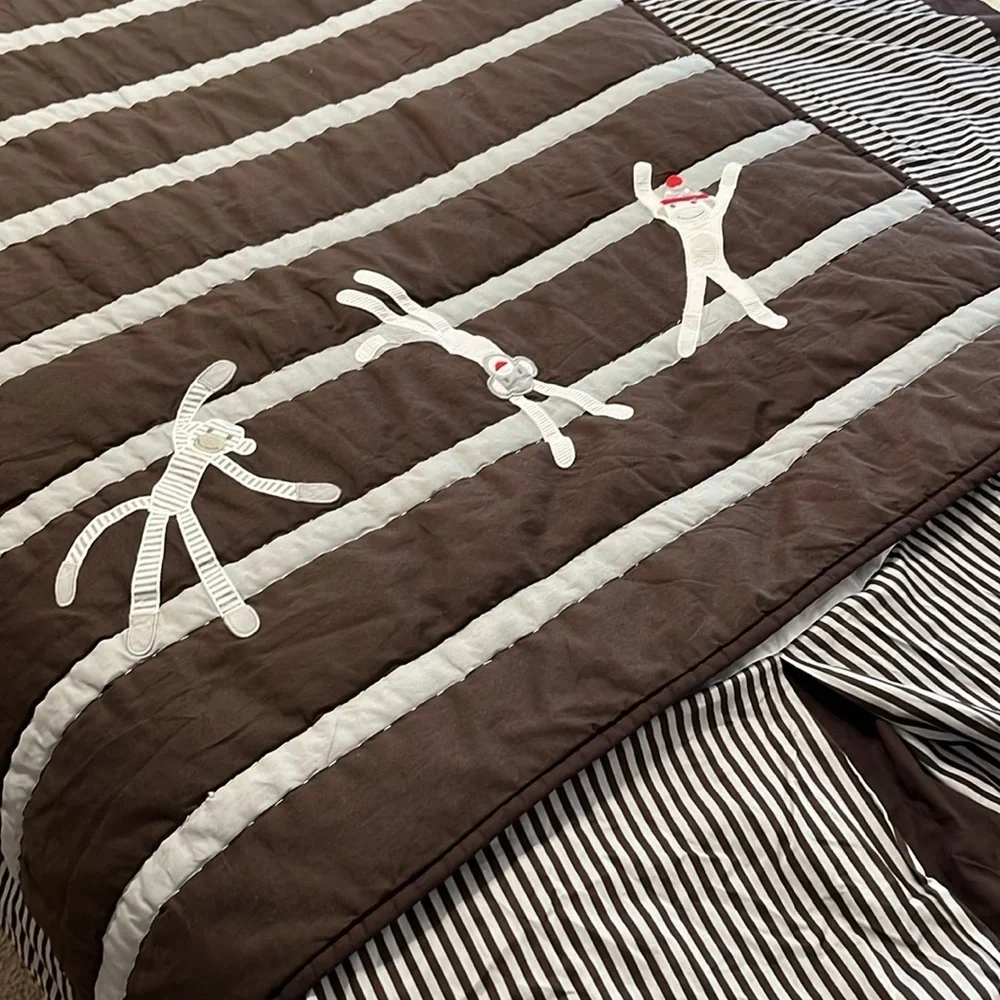 Pottery Barn Kids Playful Monkeys Crib or Toddler Bed Comforter & Bed Skirt
